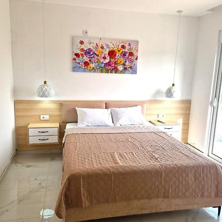 Ivana Apartments 乌尔齐尼 外观 照片