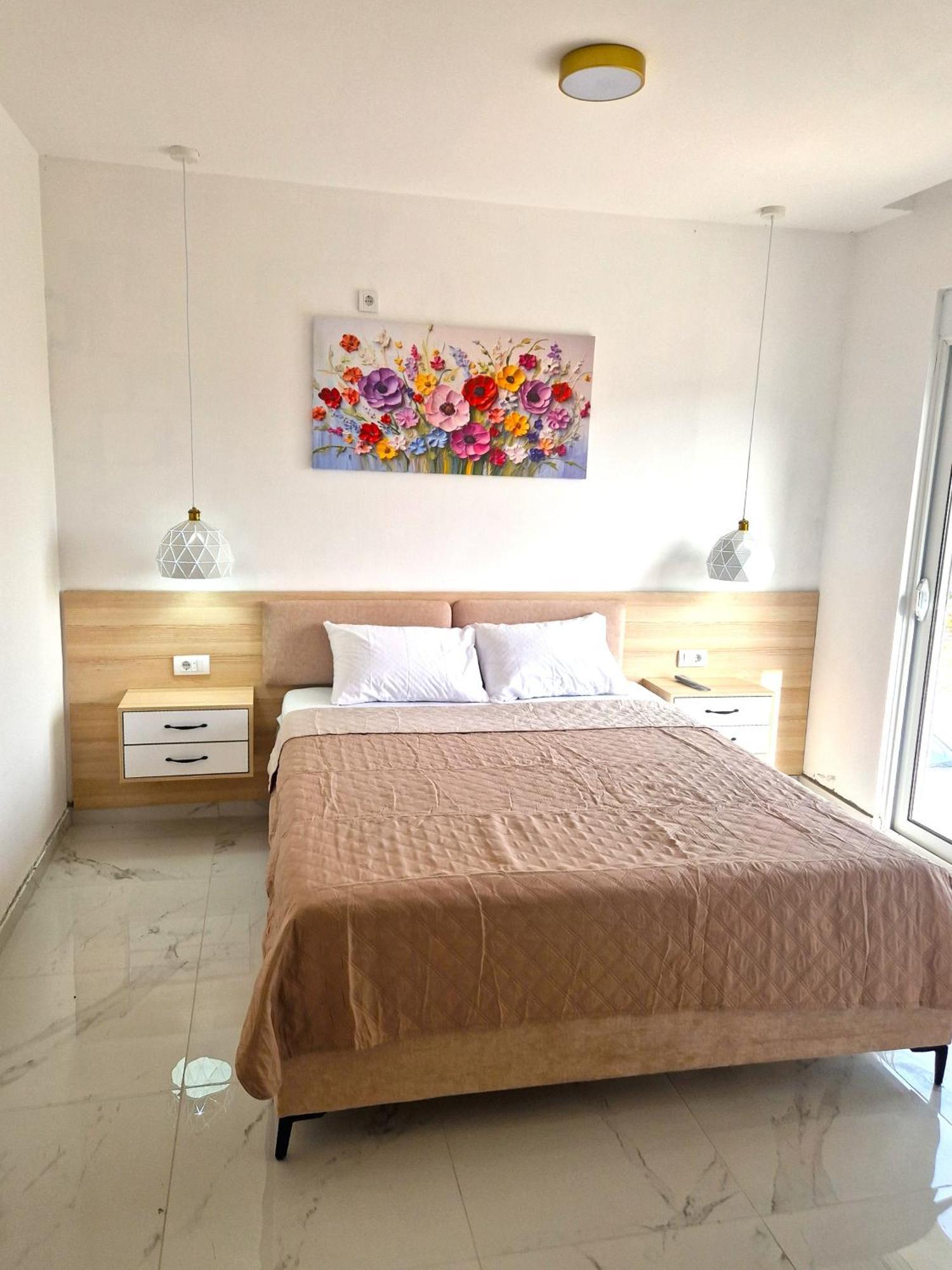 Ivana Apartments 乌尔齐尼 外观 照片