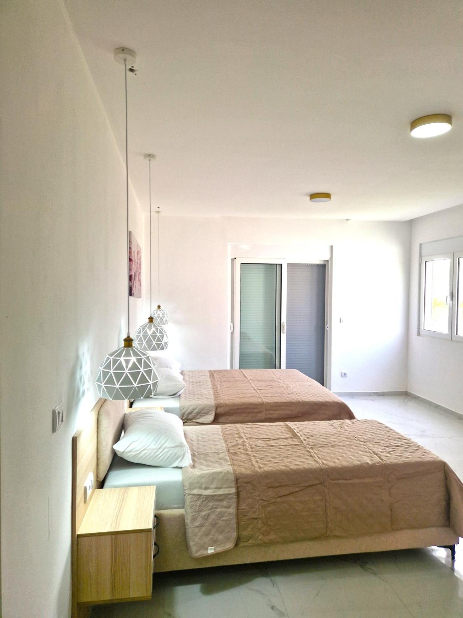Ivana Apartments 乌尔齐尼 外观 照片