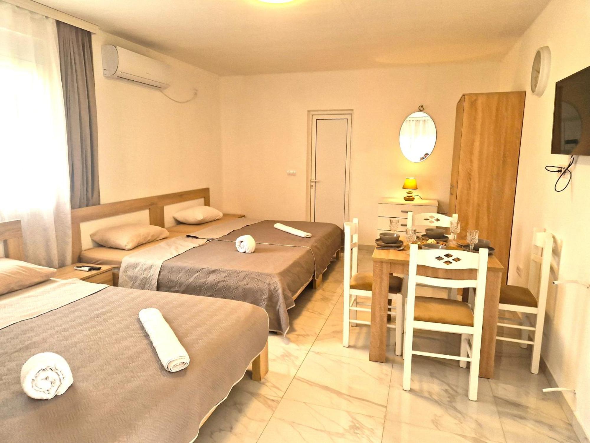 Ivana Apartments 乌尔齐尼 外观 照片
