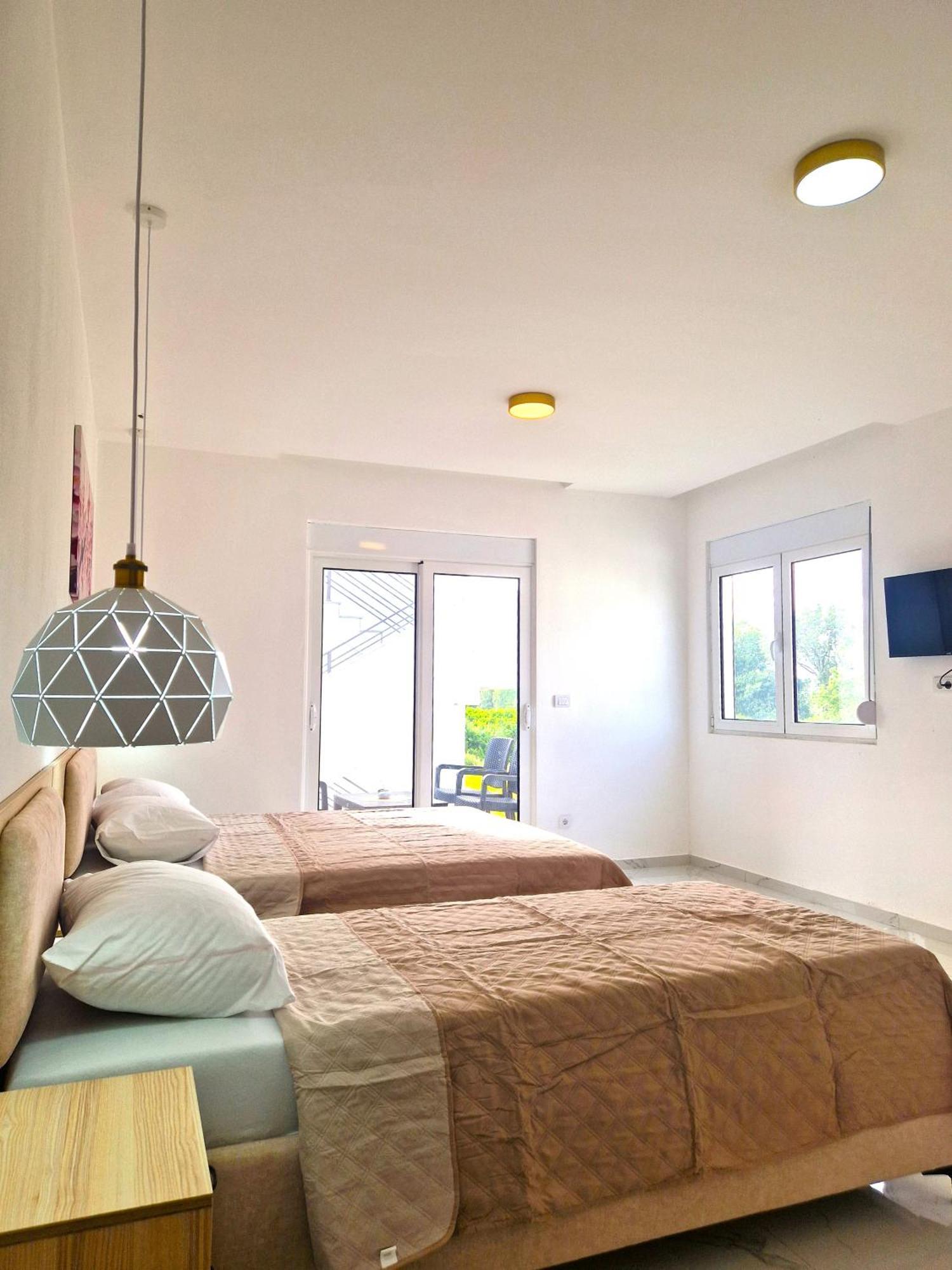 Ivana Apartments 乌尔齐尼 外观 照片