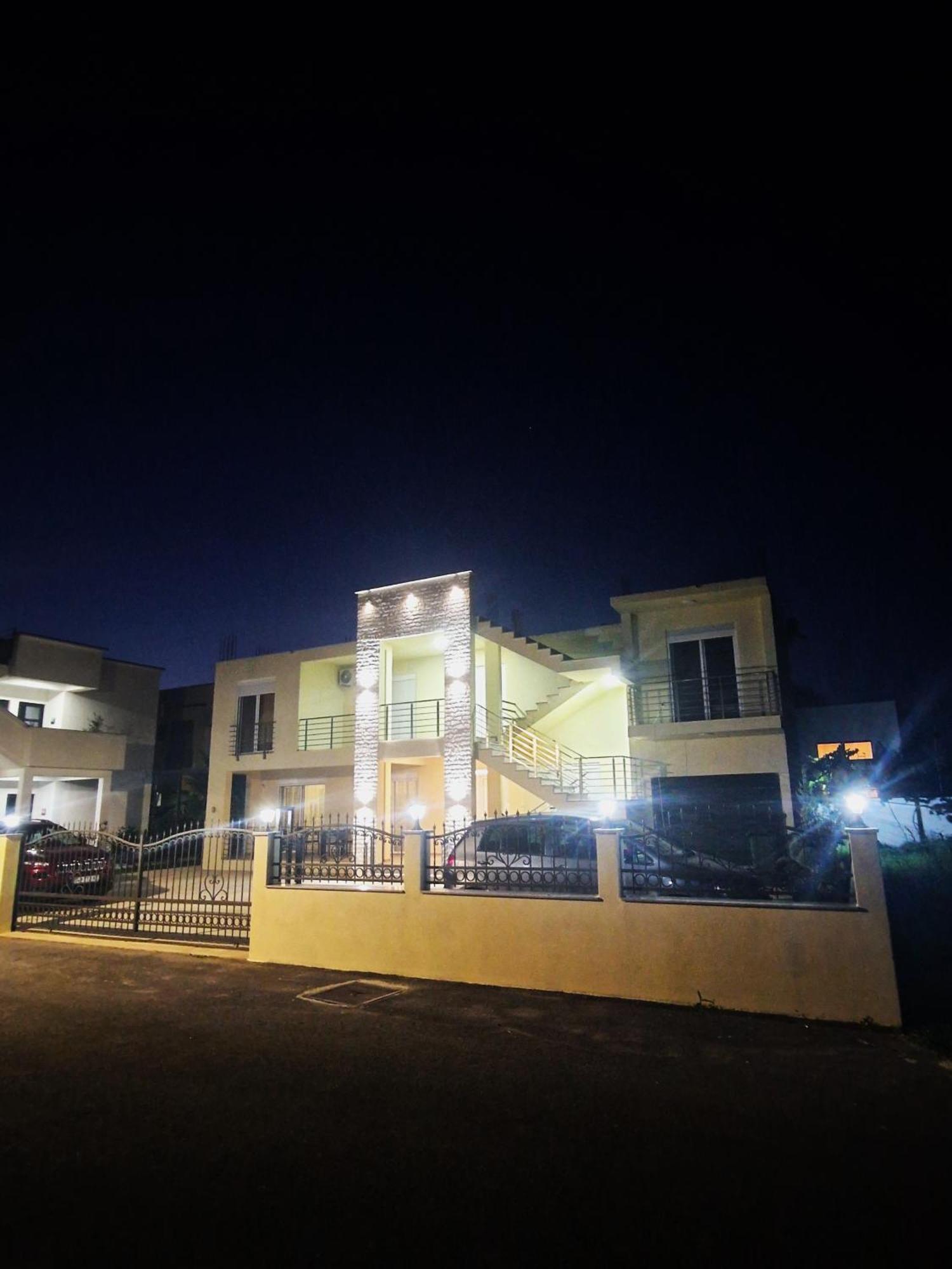Ivana Apartments 乌尔齐尼 外观 照片